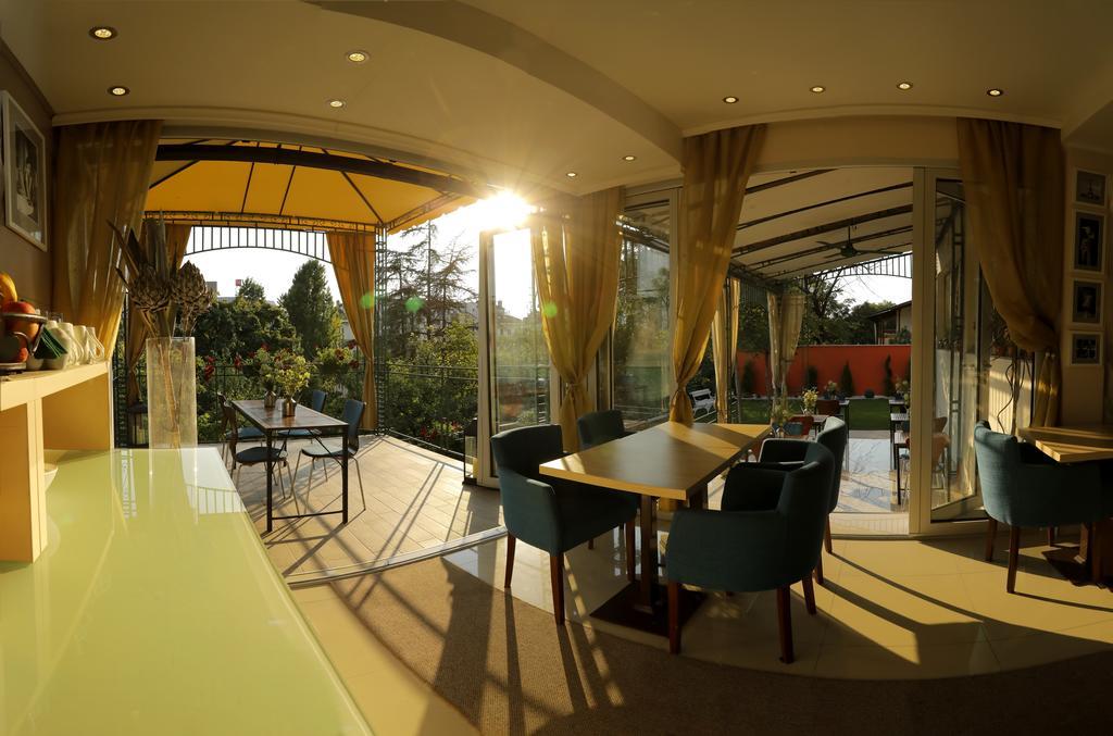 Bed & Breakfast Garden40 Belgrad Exterior foto